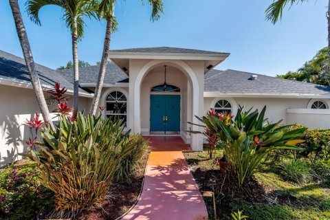 House in Wellington, Florida 4 bedrooms, 256.13 sq.m. № 2176969 - photo 4