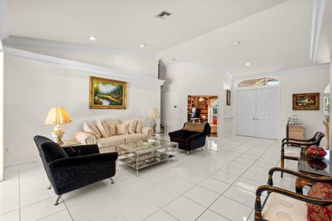 House in Wellington, Florida 4 bedrooms, 256.13 sq.m. № 2176969 - photo 6