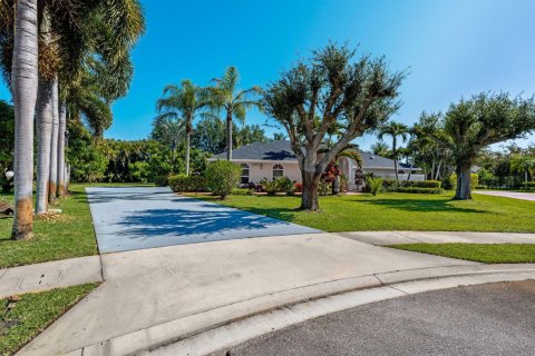 House in Wellington, Florida 4 bedrooms, 256.13 sq.m. № 2176969 - photo 5
