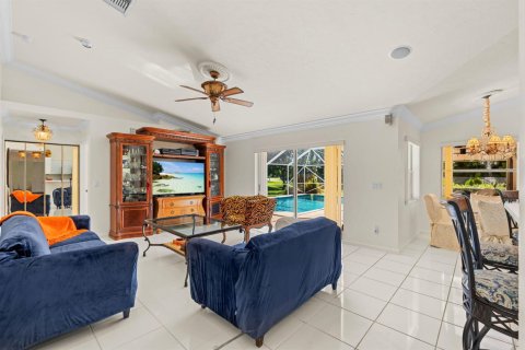 House in Wellington, Florida 4 bedrooms, 256.13 sq.m. № 2176969 - photo 19