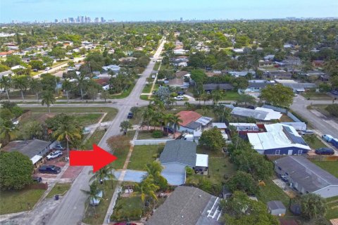 House in Fort Lauderdale, Florida 3 bedrooms, 109.25 sq.m. № 1068104