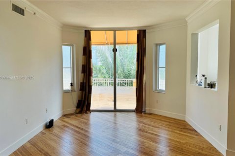 Copropriété à vendre à Aventura, Floride: 2 chambres, 108.79 m2 № 1811956 - photo 11