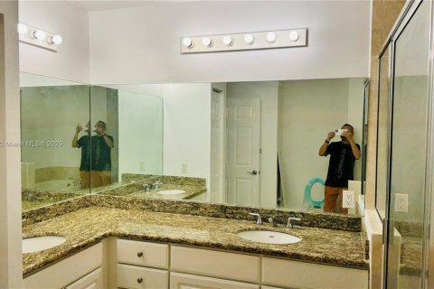 Copropriété à vendre à Aventura, Floride: 2 chambres, 108.79 m2 № 1811956 - photo 15