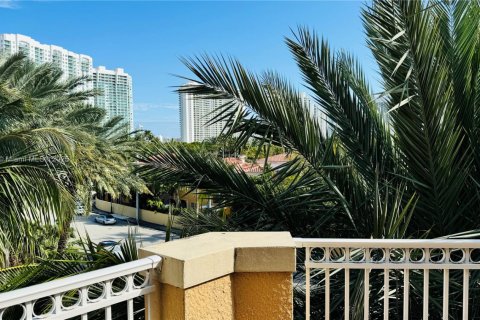 Copropriété à vendre à Aventura, Floride: 2 chambres, 108.79 m2 № 1811956 - photo 17