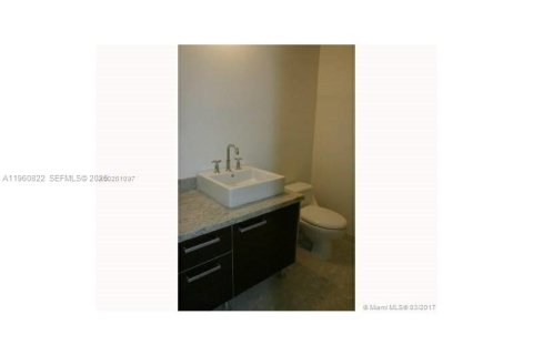 Copropriété à louer à Miami, Floride: 41.9 m2 № 2023619 - photo 7