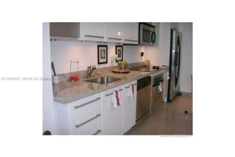 Copropriété à louer à Miami, Floride: 41.9 m2 № 2023619 - photo 5