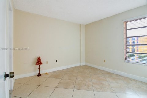 Condominio en venta en Miami, Florida, 2 dormitorios, 73.67 m2 № 1962421 - foto 7
