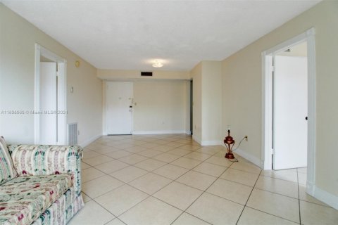 Condominio en venta en Miami, Florida, 2 dormitorios, 73.67 m2 № 1962421 - foto 6