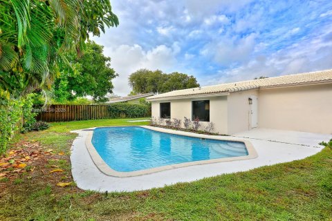 House in Fort Lauderdale, Florida 4 bedrooms, 169.83 sq.m. № 1938689 - photo 19