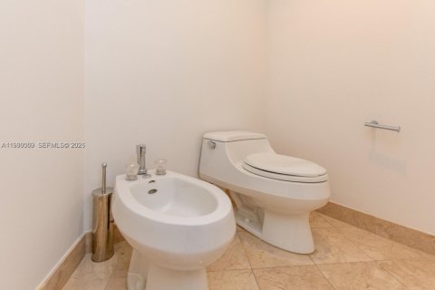 Купить кондоминиум в Майами, Флорида 3 спальни, 218.6м2, № 2046374 - фото 20