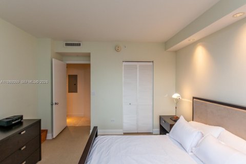 Купить кондоминиум в Майами, Флорида 3 спальни, 218.6м2, № 2046374 - фото 9