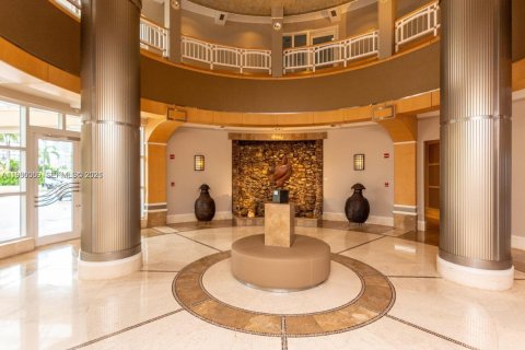 Купить кондоминиум в Майами, Флорида 3 спальни, 218.6м2, № 2046374 - фото 3