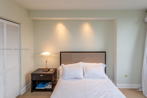 Купить кондоминиум в Майами, Флорида 3 спальни, 218.6м2, № 2046374 - фото 11