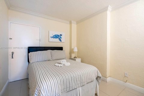 Condominio en venta en Sunny Isles Beach, Florida, 3 dormitorios, 154.68 m2 № 2000659 - foto 23