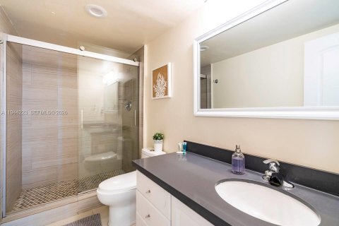 Condominio en venta en Sunny Isles Beach, Florida, 3 dormitorios, 154.68 m2 № 2000659 - foto 11