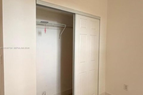 Apartamento en alquiler en Miami, Florida, 2 dormitorios, 97.55 m2 № 2085485 - foto 20