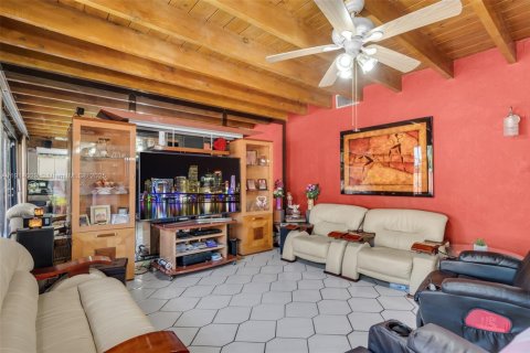 Купить виллу или дом в Майами, Флорида 4 спальни, 173.08м2, № 1971741 - фото 13