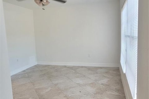 Copropriété à louer à Sarasota, Floride: 2 chambres, 104.24 m2 № 2167447 - photo 15
