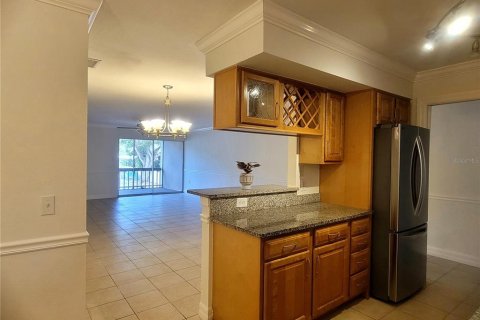 Copropriété à louer à Sarasota, Floride: 2 chambres, 104.24 m2 № 2167447 - photo 5