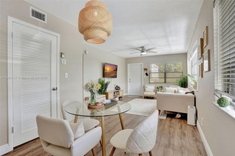 Copropriété à vendre à Fort Lauderdale, Floride: 2 chambres, 74.32 m2 № 1794161 - photo 9