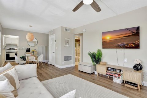 Copropriété à vendre à Fort Lauderdale, Floride: 2 chambres, 74.32 m2 № 1794161 - photo 4
