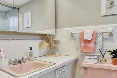 Copropriété à vendre à Fort Lauderdale, Floride: 2 chambres, 74.32 m2 № 1794161 - photo 19