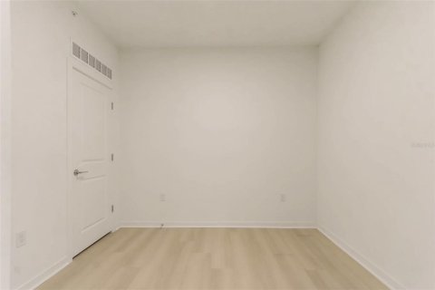 Condominio en venta en Orlando, Florida, 1 dormitorio, 69.68 m2 № 2101773 - foto 17