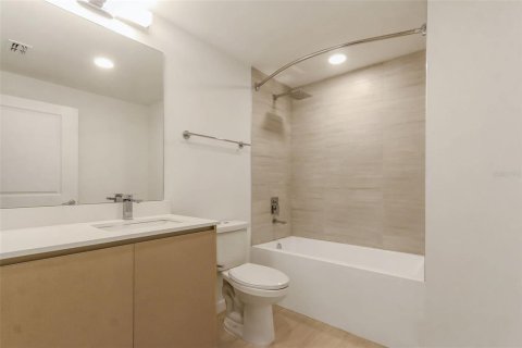 Condominio en venta en Orlando, Florida, 1 dormitorio, 69.68 m2 № 2101773 - foto 14