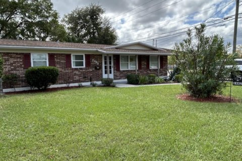 House in Jacksonville, Florida 4 bedrooms, 108.7 sq.m. № 773962 - photo 1