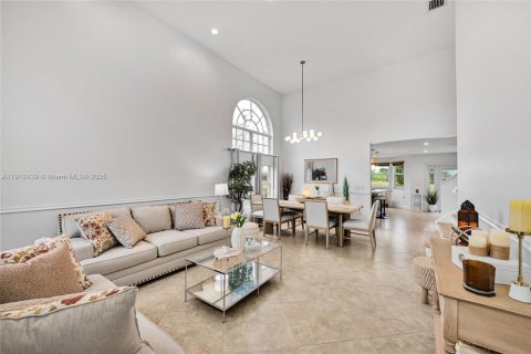 Villa ou maison à vendre à Margate, Floride: 4 chambres, 196.02 m2 № 1966854 - photo 8