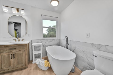 Villa ou maison à vendre à Margate, Floride: 4 chambres, 196.02 m2 № 1966854 - photo 18