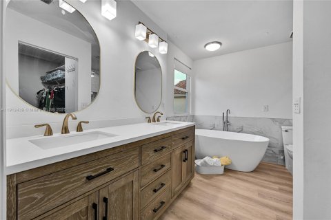 Villa ou maison à vendre à Margate, Floride: 4 chambres, 196.02 m2 № 1966854 - photo 20