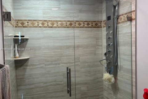 Condominio en venta en Lauderdale Lakes, Florida, 1 dormitorio, 77.57 m2 № 2027875 - foto 17