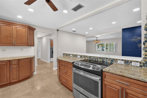 Casa en venta en Sarasota, Florida, 4 dormitorios, 240.62 m2 № 2203558 - foto 13