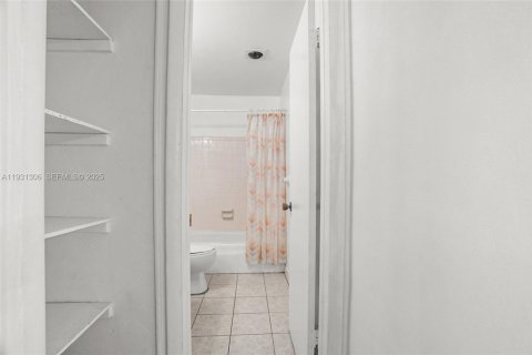 Villa ou maison à vendre à Pompano Beach, Floride: 3 chambres, 135.27 m2 № 1989891 - photo 15