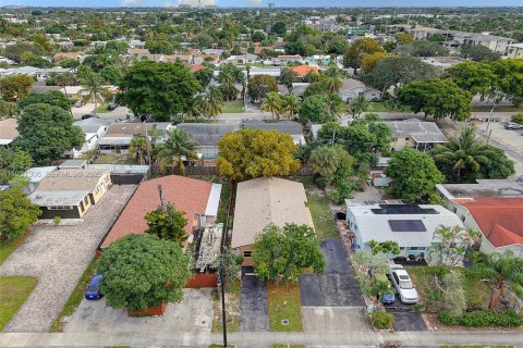 Villa ou maison à vendre à Pompano Beach, Floride: 3 chambres, 135.27 m2 № 1989891 - photo 30