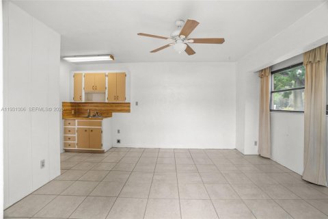 Villa ou maison à vendre à Pompano Beach, Floride: 3 chambres, 135.27 m2 № 1989891 - photo 21