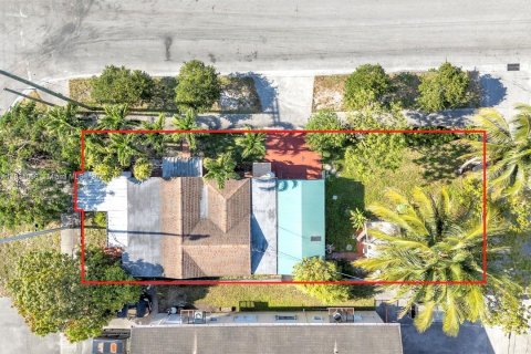 Villa ou maison à vendre à Hialeah, Floride: 3 chambres № 1934211 - photo 7