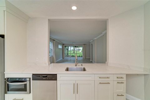 Copropriété à vendre à Lakewood Ranch, Floride: 3 chambres, 167.6 m2 № 2412522 - photo 18