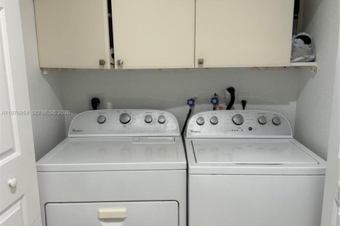 Touwnhouse à louer à Miramar, Floride: 4 chambres, 155.15 m2 № 2041026 - photo 25