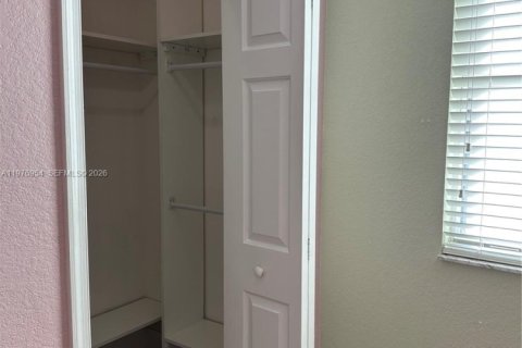 Touwnhouse à louer à Miramar, Floride: 4 chambres, 155.15 m2 № 2041026 - photo 28