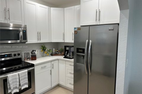 Touwnhouse à louer à Miramar, Floride: 4 chambres, 155.15 m2 № 2041026 - photo 14