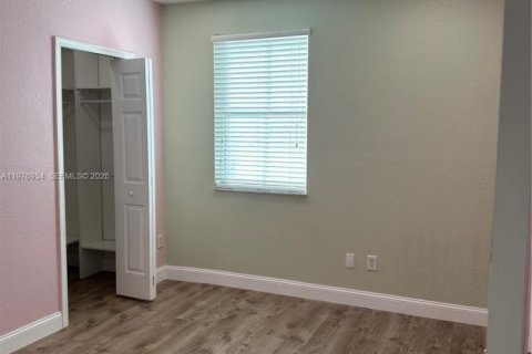 Touwnhouse à louer à Miramar, Floride: 4 chambres, 155.15 m2 № 2041026 - photo 27