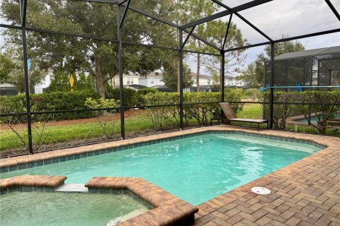 House in Davenport, Florida 7 bedrooms, 295.06 sq.m. № 2098475 - photo 24