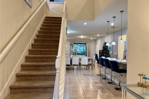 House in Davenport, Florida 7 bedrooms, 295.06 sq.m. № 2098475 - photo 5