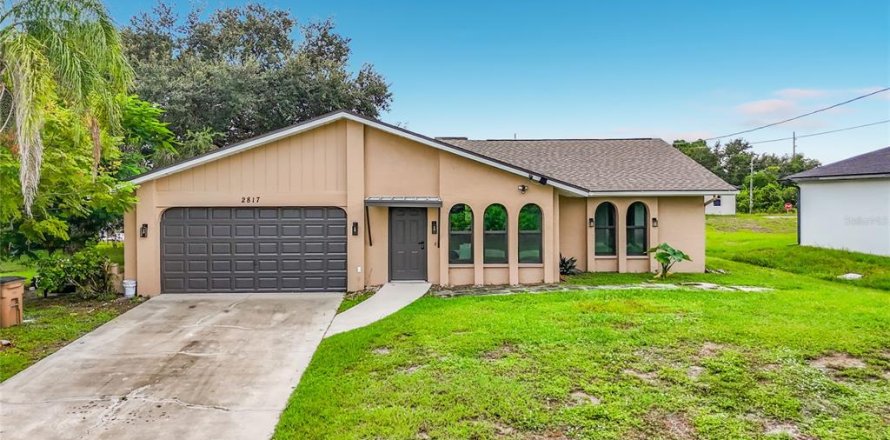 Villa ou maison à Lehigh Acres, Floride 3 chambres, 135.92 m2 № 2430434
