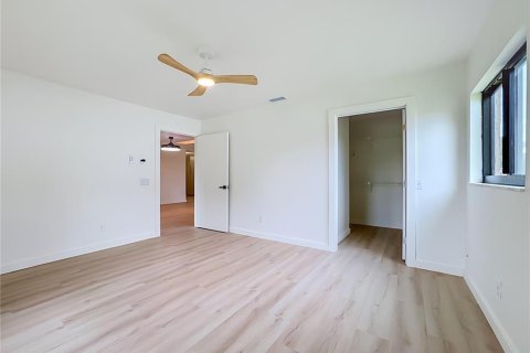 Villa ou maison à louer à Lehigh Acres, Floride: 3 chambres, 135.92 m2 № 2430434 - photo 12