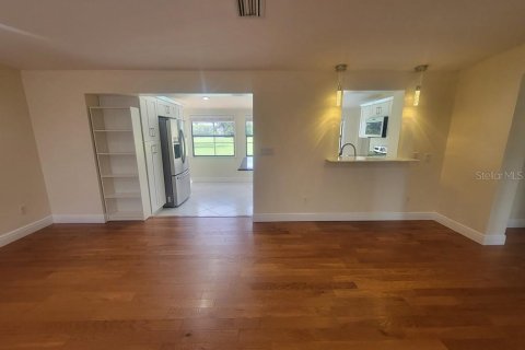 Casa en alquiler en Land O' Lakes, Florida, 3 dormitorios, 171.78 m2 № 1853294 - foto 5