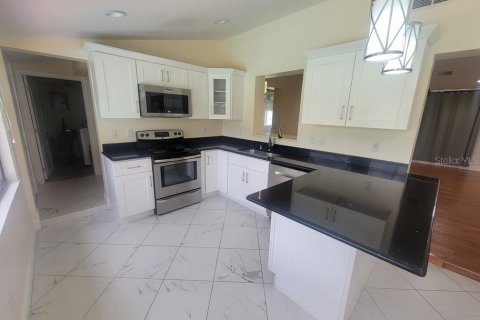 Casa en alquiler en Land O' Lakes, Florida, 3 dormitorios, 171.78 m2 № 1853294 - foto 6