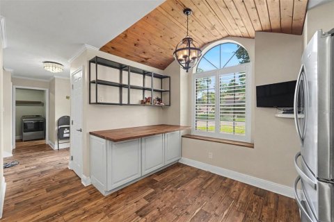 House in Tampa, Florida 4 bedrooms, 188.03 sq.m. № 2430324 - photo 8
